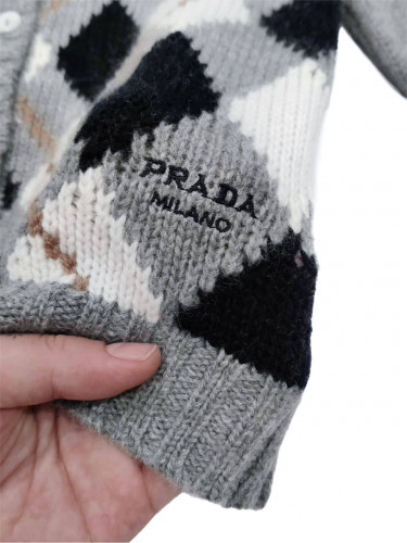 Кардиган Prada