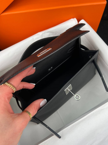 Сумка Hermes Kelly Pochette 22 см