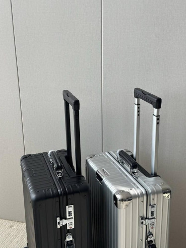 Чемодан Rimowa, 1730263321
