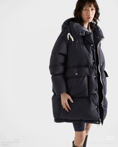 Пуховик Prada длинный