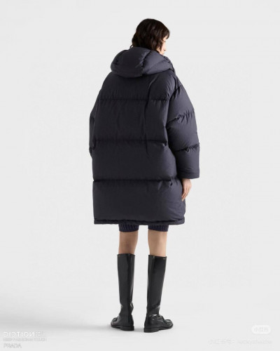 Пуховик Prada длинный