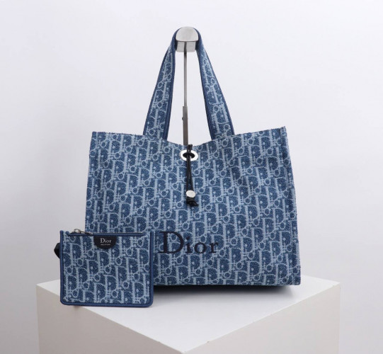 Сумка шопер Dior Spongy book tote 36 cm 