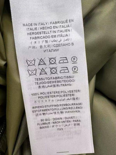 Пуховик Gucci укороченный зеленый