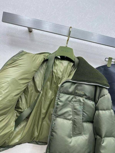 Пуховик Gucci укороченный зеленый