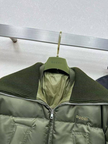 Пуховик Gucci укороченный зеленый