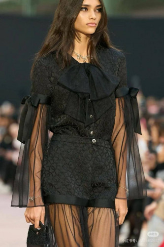 Блузка Chanel