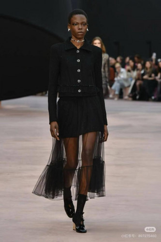 Костюм Chanel черный