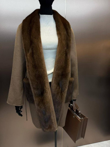 Пальто Loro Piana с поясом