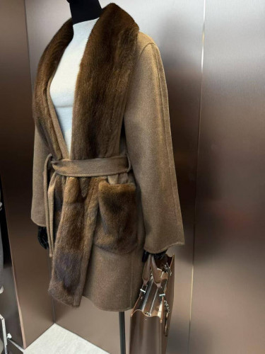 Пальто Loro Piana с поясом